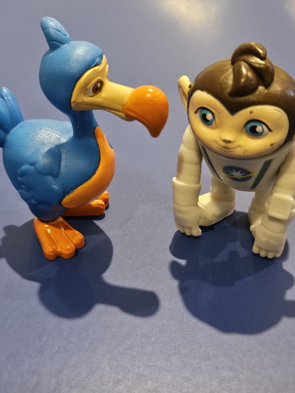 2 Figures from Ridley Jones Netflix series